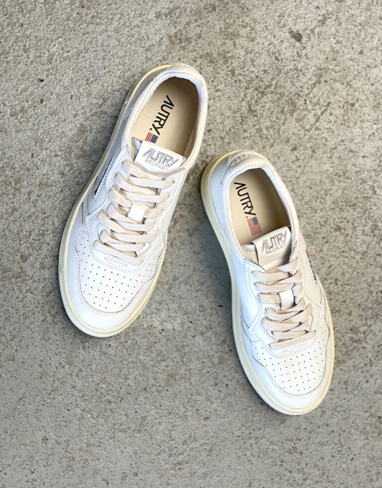autry low sneaker 80's all white